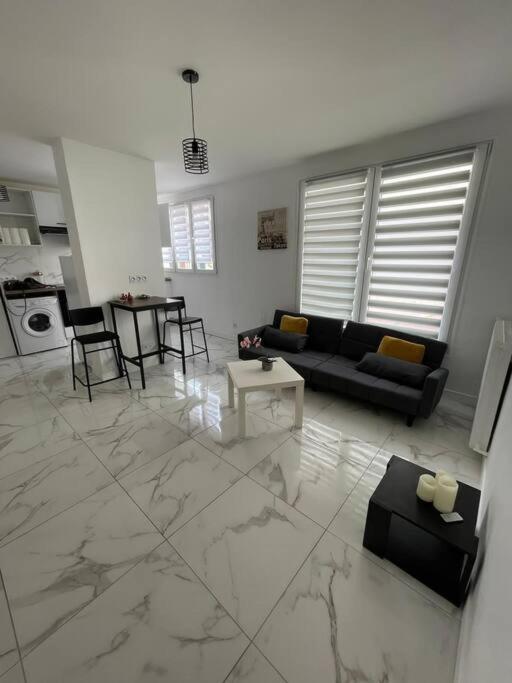 Appartement 2 Pieces, Salon Et Chambre, 44M2 Refait A Neuf كليشي المظهر الخارجي الصورة