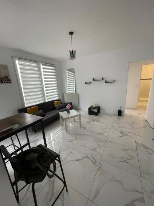 Appartement 2 Pieces, Salon Et Chambre, 44M2 Refait A Neuf كليشي المظهر الخارجي الصورة