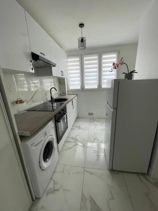 Appartement 2 Pieces, Salon Et Chambre, 44M2 Refait A Neuf كليشي المظهر الخارجي الصورة